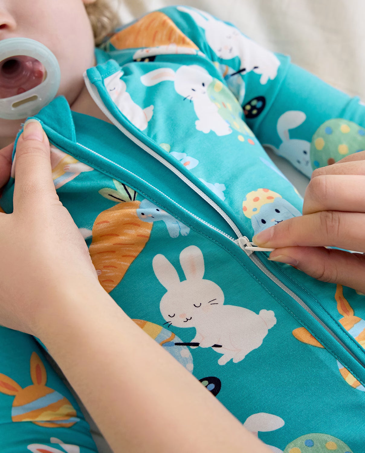 Bunny &amp; Eggs Bamboo Zippy, bunny and eggs bamboo zippy detail zipper guard neckline 03