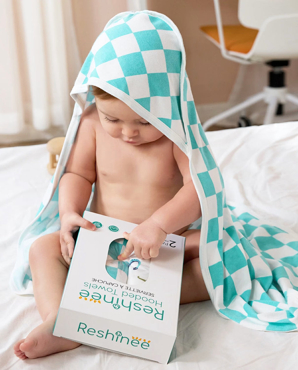 Dino Dreams Hooded Baby Bath Towels (2-Pack), lifestyle view 7