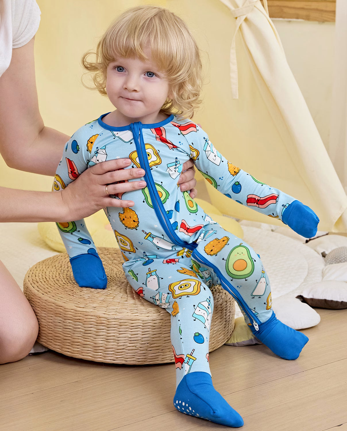 Little Breakfast Bamboo Zippy, little breakfast bamboo zippy lifestyle seated 02