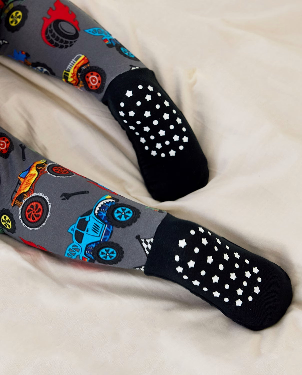 Monster Truck Bamboo Zippy, monster truck bamboo zippy detail non slip grip soles 04