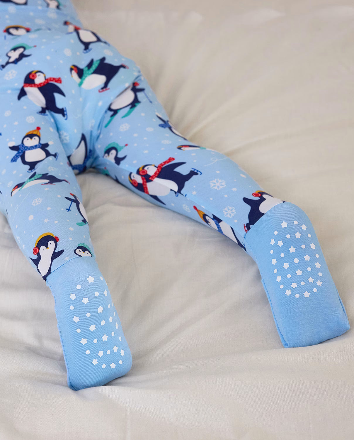Penguin Snows Bamboo Zippy, penguin snows bamboo zippy foot grips closeup 06