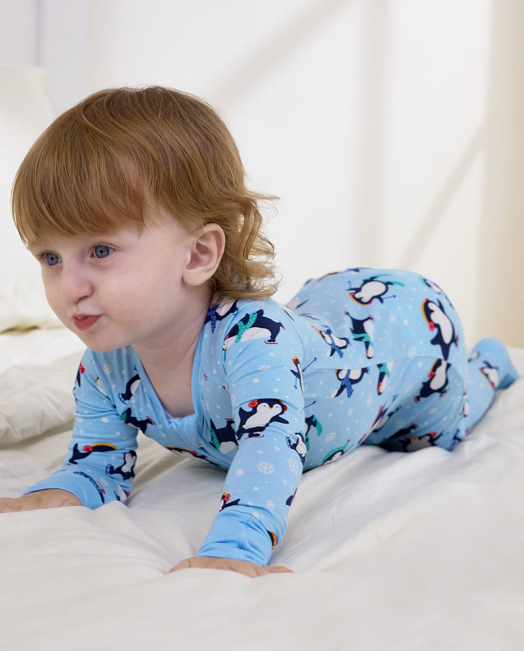 Penguin Snows Bamboo Zippy, penguin snows bamboo zippy lifestyle crawling bed 05