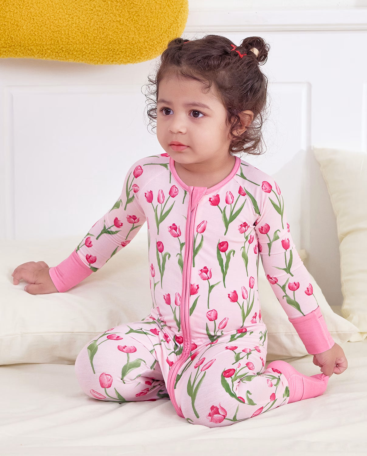 Pink Tulip Bamboo Zippy, pink tulip bamboo zippy 01 lifestyle sitting bed front