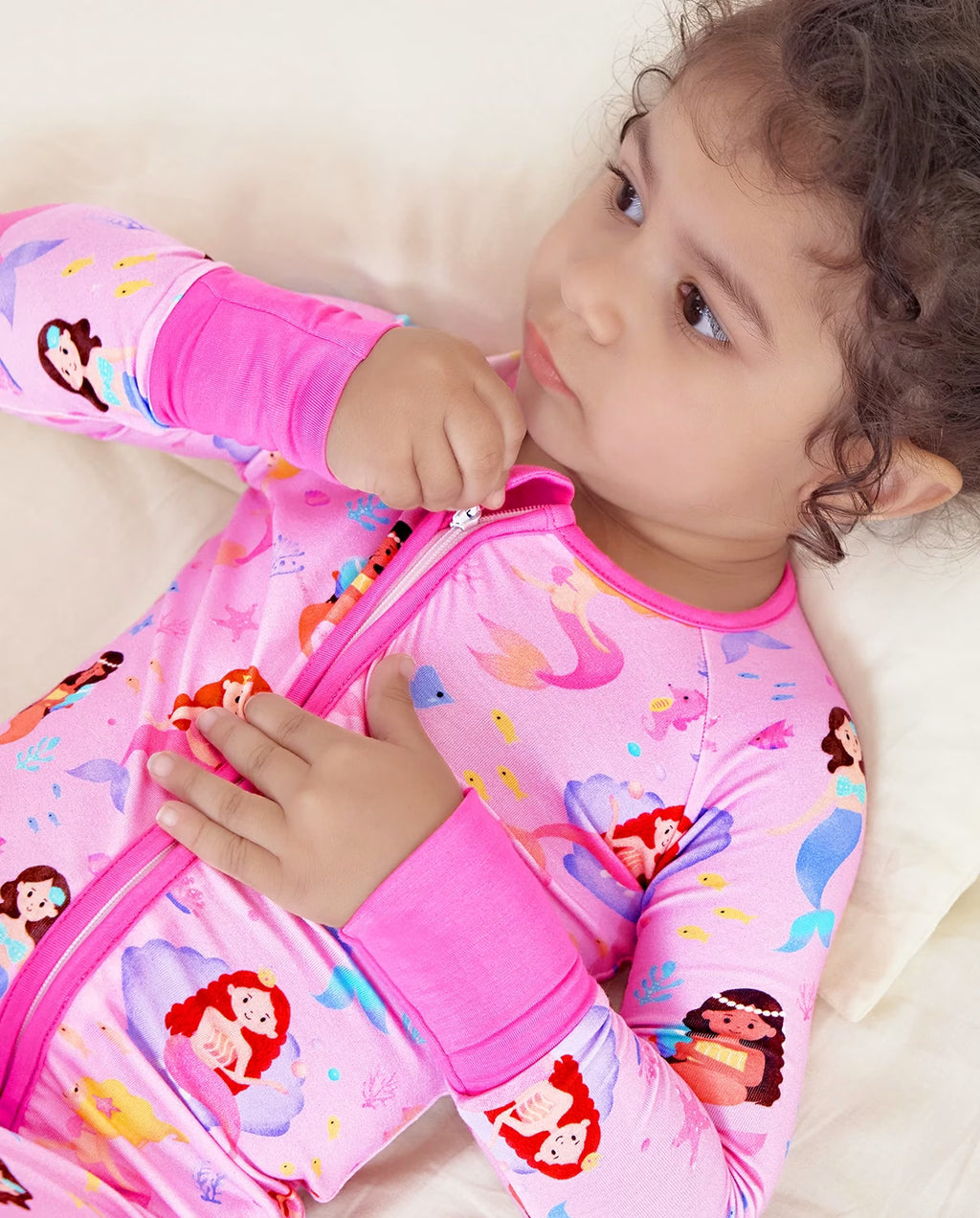 Seashell Kiss Bamboo Zippy, seashell kiss bamboo zippy zipper detail
