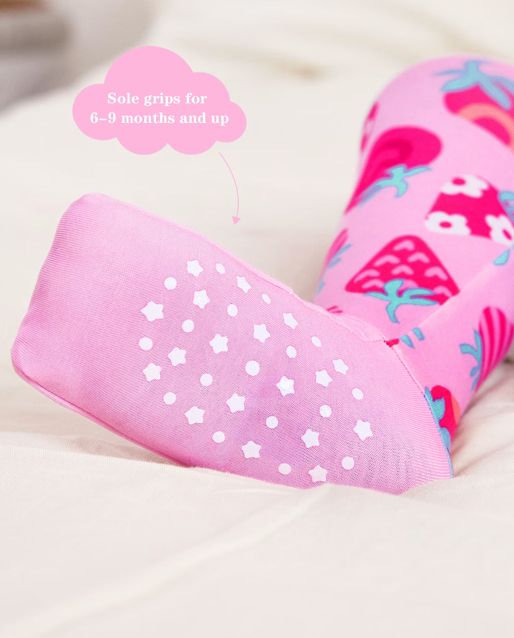 Strawberry Kisses Bamboo Zippy, strawberry kisses bamboo zippy 03 detail sole grips