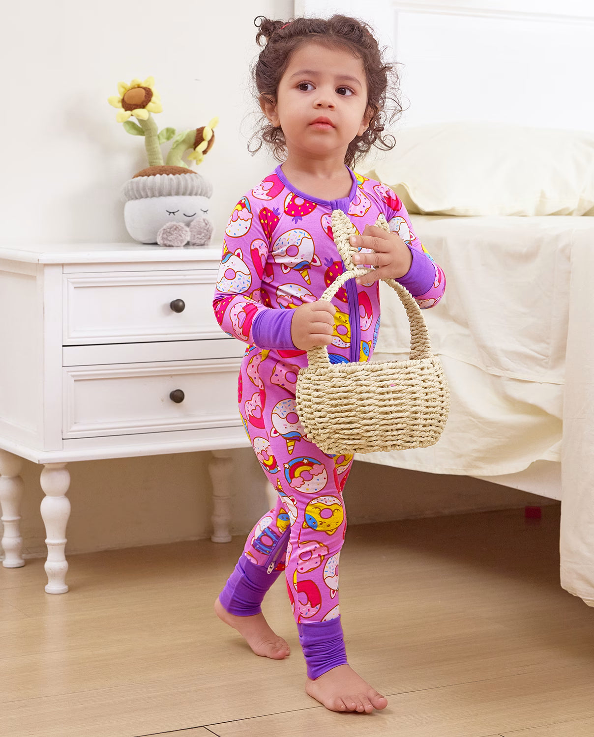 Unicorn Donuts Bamboo Zippy, unicorn donuts bamboo zippy 07 lifestyle standing basket