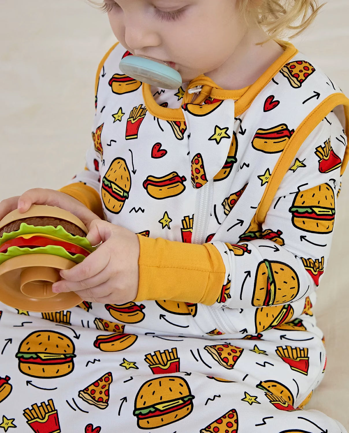 Burger & Buddies Bamboo Baby Sleep Sack, burger buddies bamboo baby sleep sack print detail 05