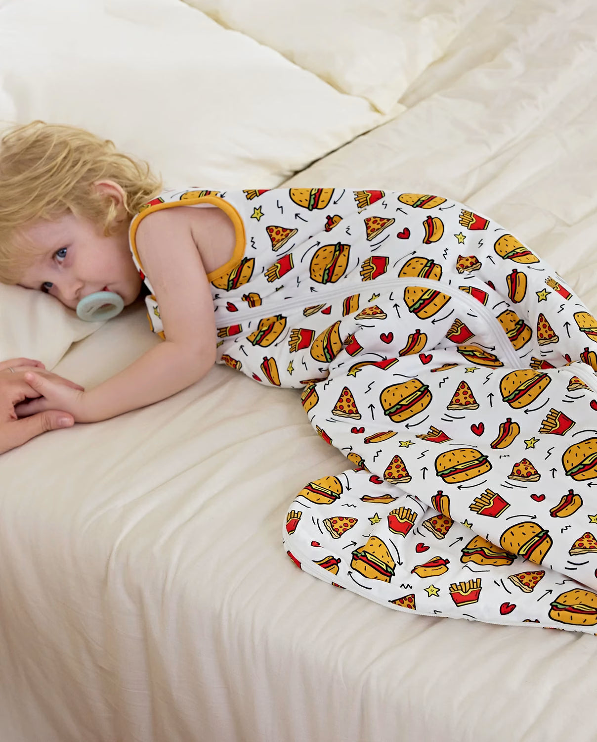Burger & Buddies Bamboo Baby Sleep Sack, burger buddies bamboo baby sleep sack resting lifestyle 01