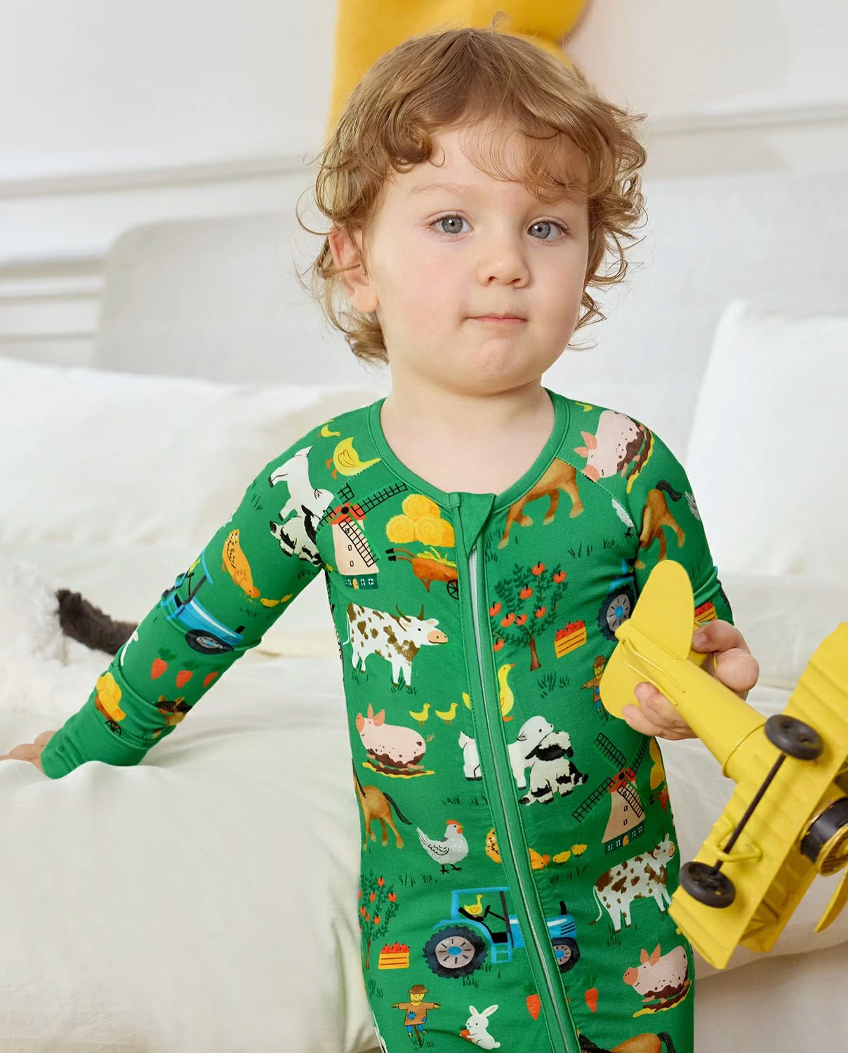 Busy Farm Days Bamboo Zippy, busy farm days bamboo zippy lifestyle 01