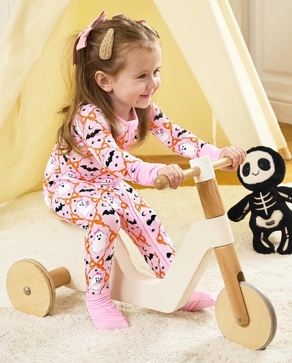 Ghost Bows Bamboo Zippy one-piece pajama with Halloween print and zipper design