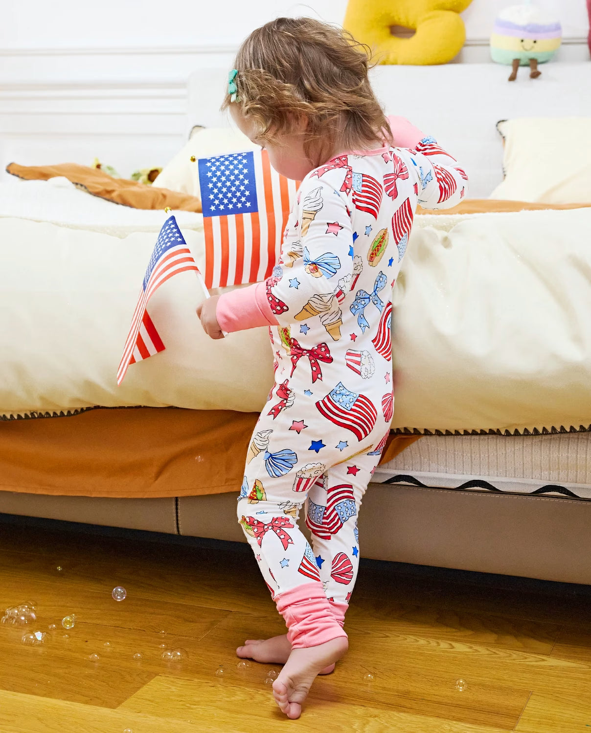 Patriotic Picnic Bamboo Zippy, patriotic picnic bamboo zippy lifestyle 05